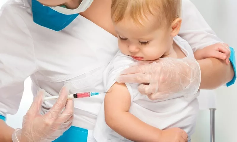 Захистіть дітей від 10 інфекційних хвороб!